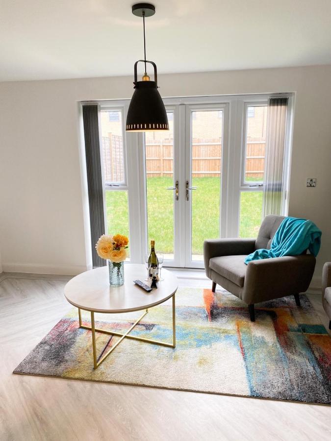 Tudors Esuites 3 Bed House Garden & Netflix Birmingham Exterior foto